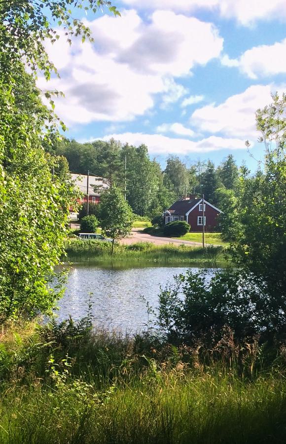 Yaberg Affaren Bed & Breakfast Hyltebruk Exterior foto